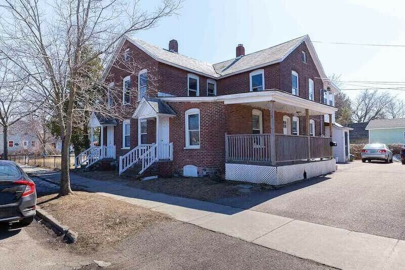 1 Willow St, Burlington, VT 05401