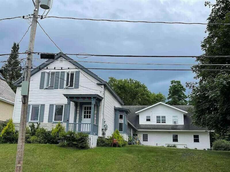 67 Chase St, Burlington, VT 05401