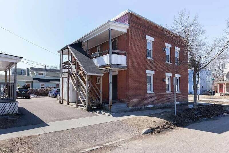 68 Walnut St, Burlington, VT 05401