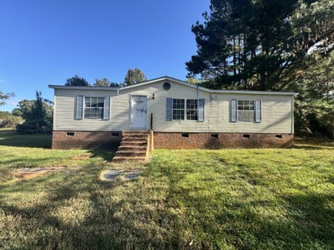 Front exterior of 635 Lewis Rd, Zebulon, NC