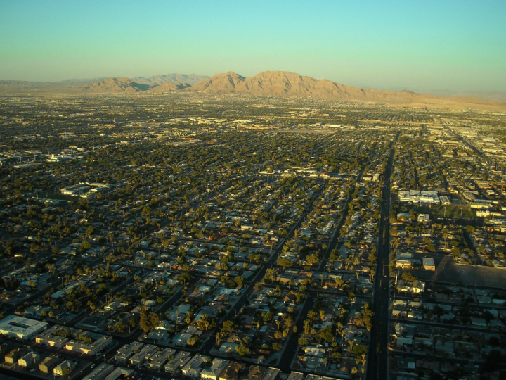 Las Vegas, NV Zip Code Page - Overview of Paradise - Gr8housebuyers - 36.207539,-115.268154