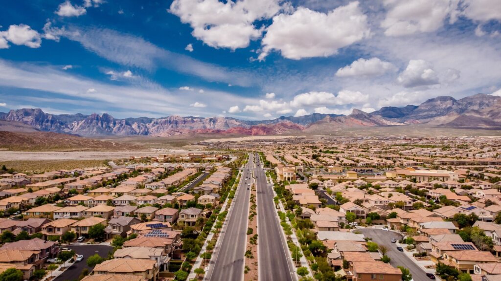 Sell My House for Cash in The Ridges, Summerlin, NV-Gr8housebuyers®-summerlin.com