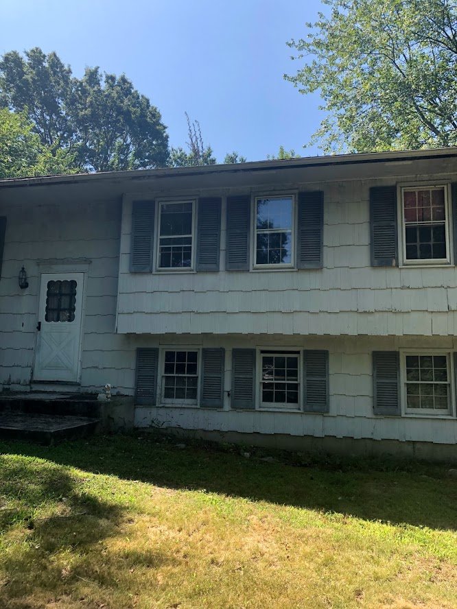 Middlebrook Drive, Ocean, NJ 07712 CROWN HOUSE BUYERS