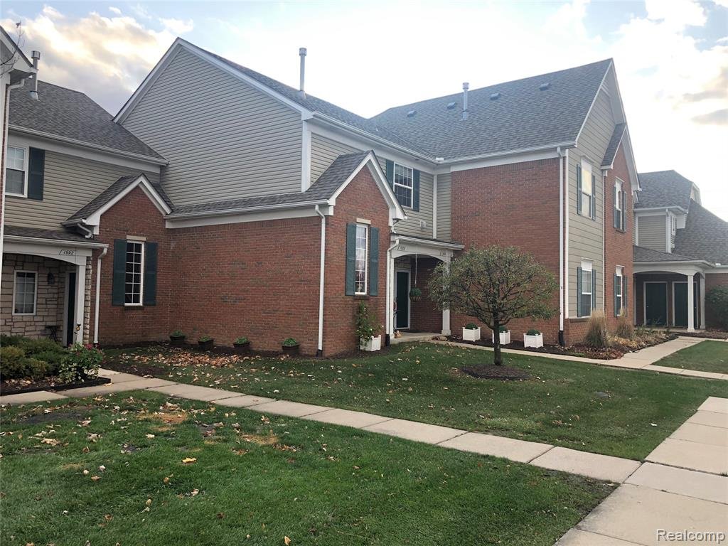 Condos For Sale in Shelby Twp MI
