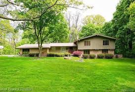 homes for sale in bloomfield hills mi