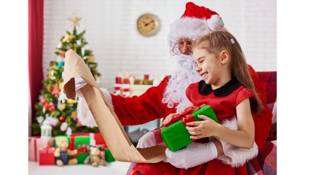 Your kids can bring Santa Into there very own living room with online meetings
