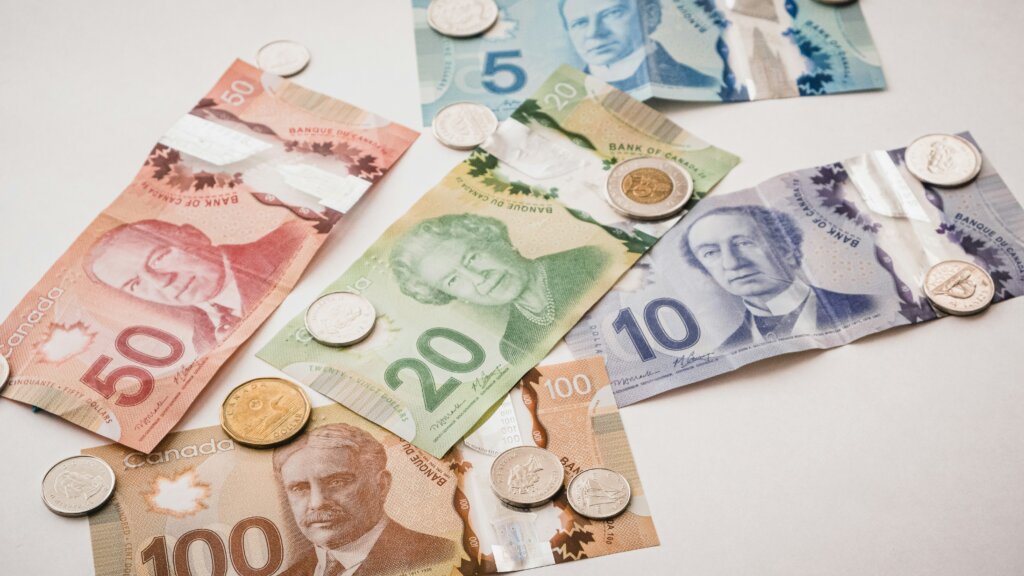 Canadian dollar housing prices Ontario  
