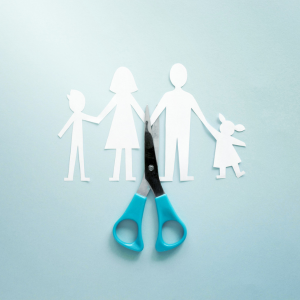 Guide to Selling a House During Divorce in Alaska
