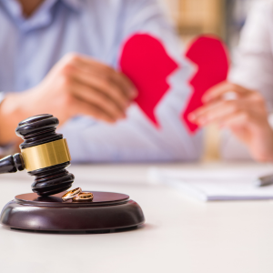 How to Sell a Home When Divorcing in Alaska