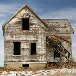 How to Handle an Unsellable House In Alaska