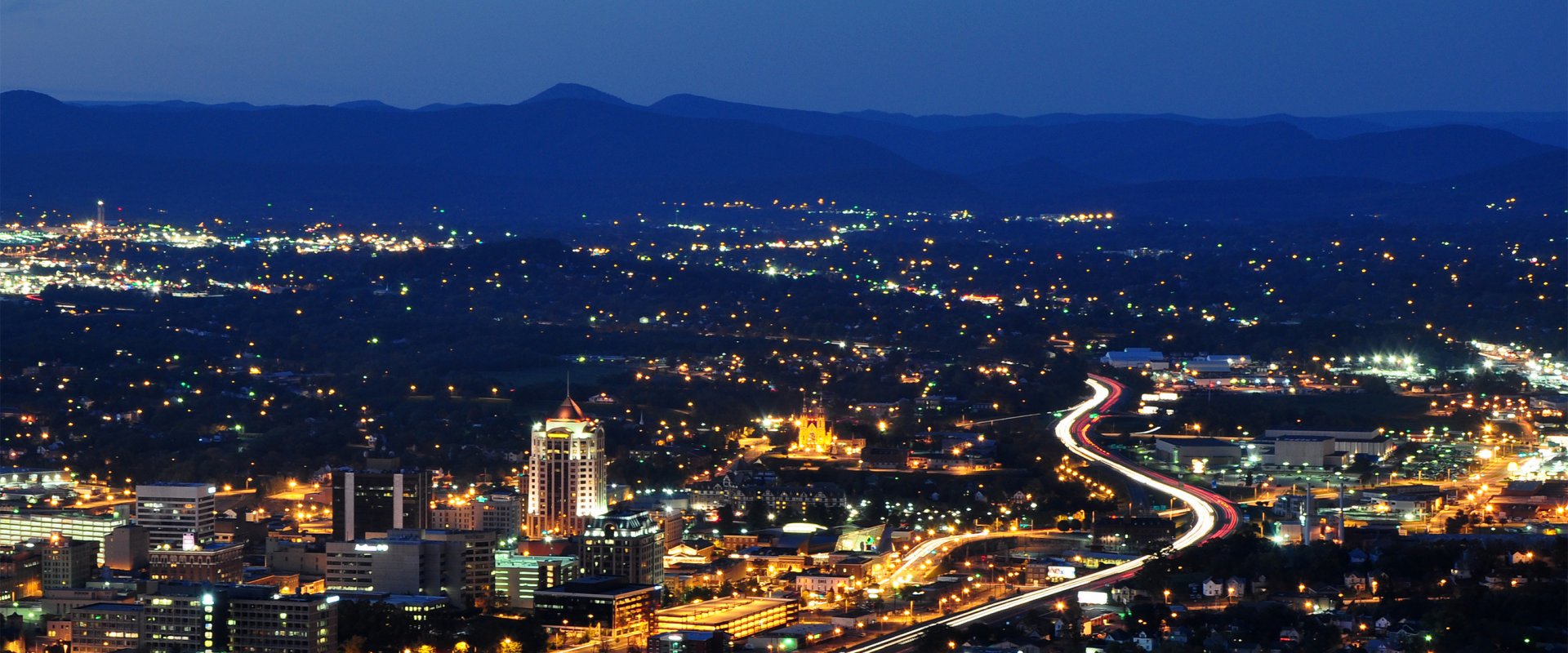 skyline of Roanoke Virginia at night