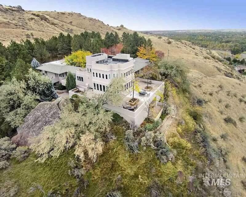 2420 E Warm Springs Ave, Boise, ID 83712