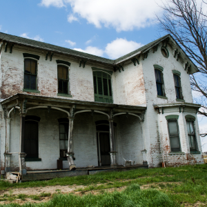 Strategies for Selling a Fixer-Upper House in Louisville, Kentucky