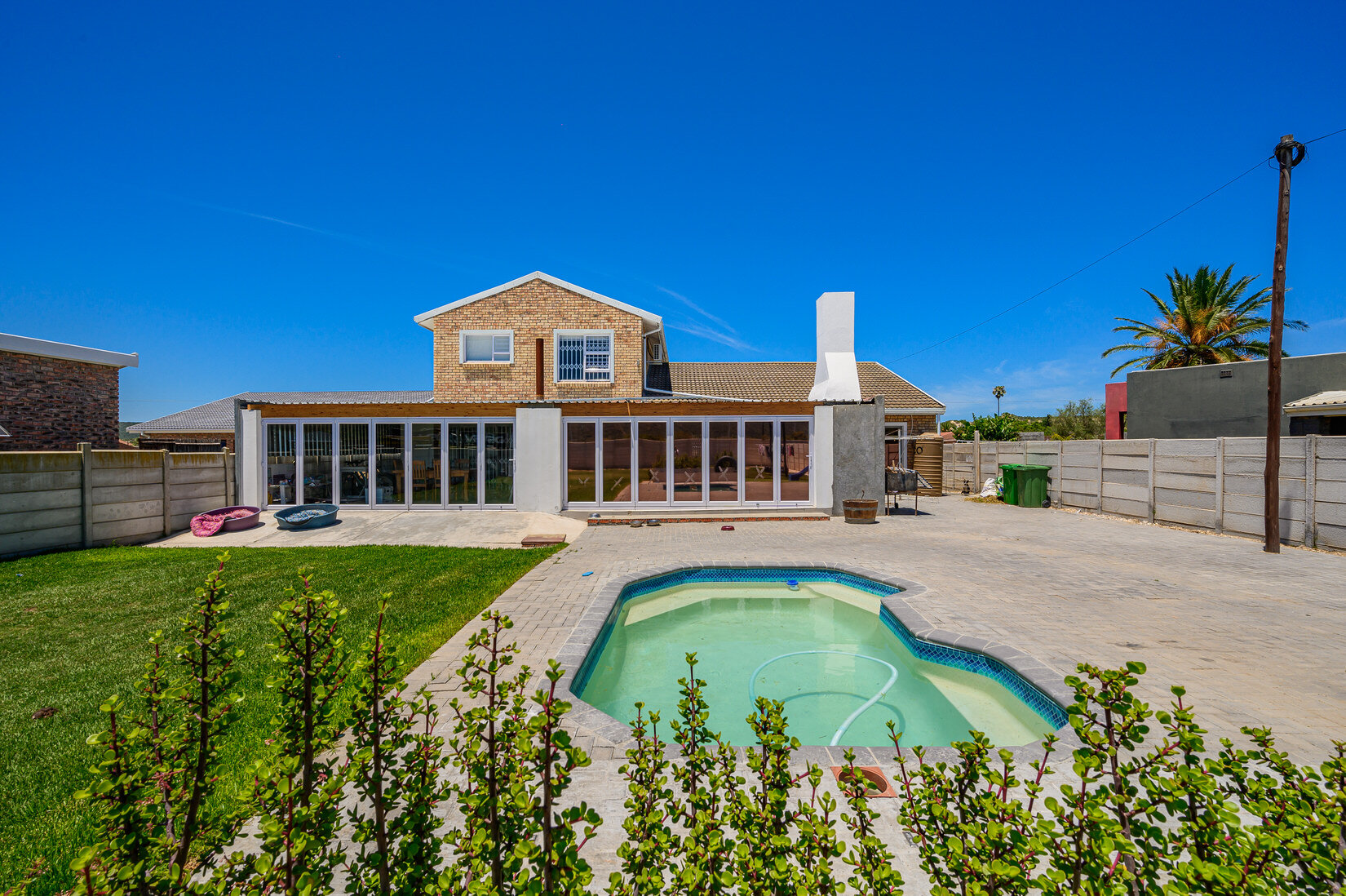 5 Bedroom House For Sale, Colchester Louw Lochner Properties