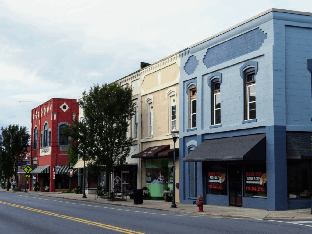 A photo Main Street in of downtown Cedartown, taken by Erin Clay