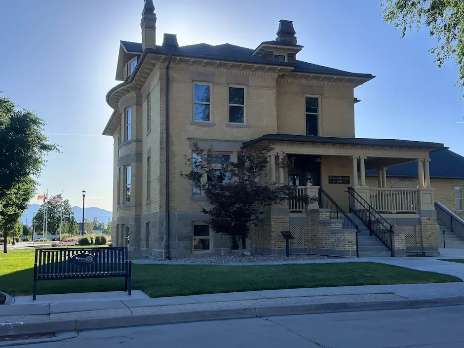 Historic Murray Utah home built before 1950 — Utah Close Fast buys older homes as-is with no repairs required in Salt Lake County