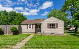 We Buy Houses Chicopee