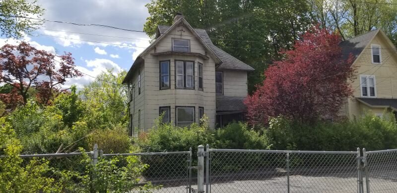 We Buy Houses Chicopee MA