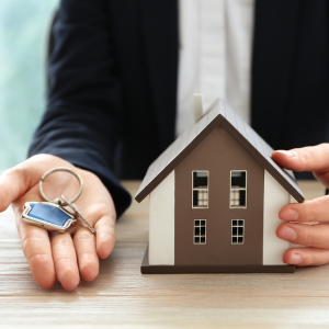 Managing the sale of a parent’s house before they pass in [market]