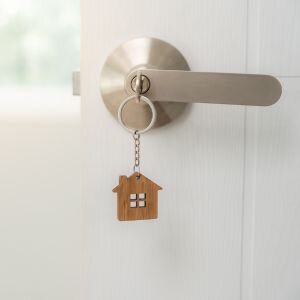 How Long May Seller Stay in Home After Closing In 