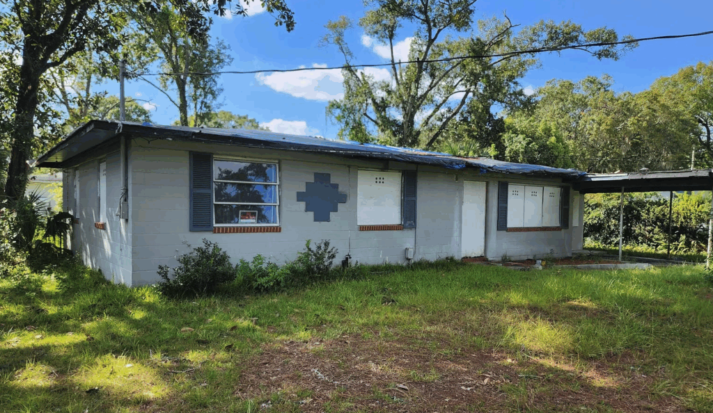 We buy houses in St. Augustine Beach, FL and can close quickly!