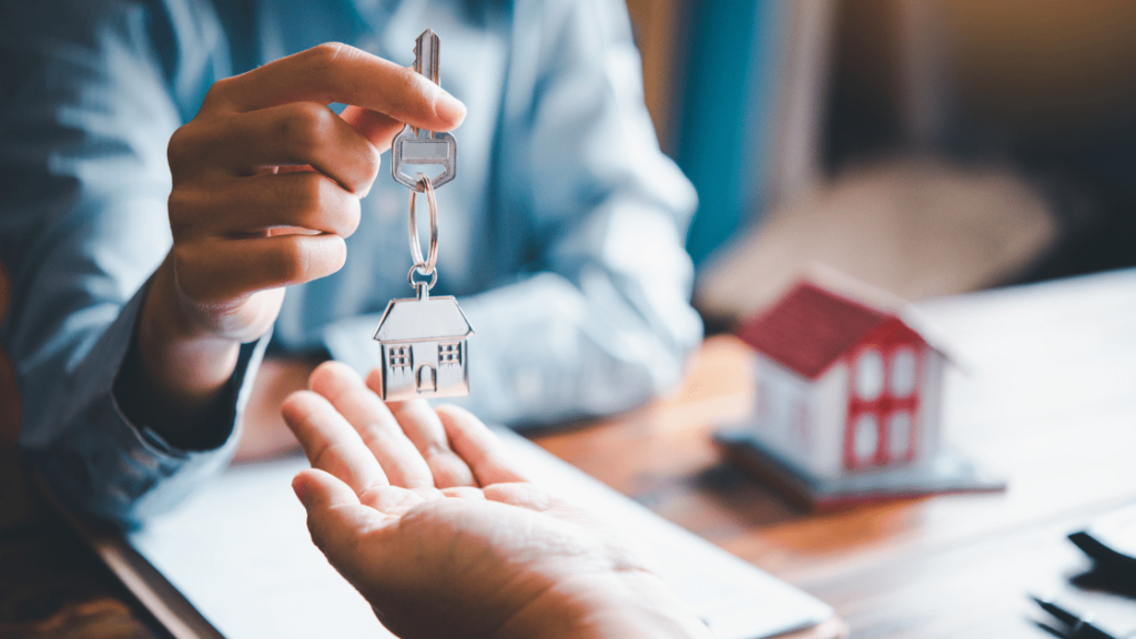 Can I sell a house with a mortgage?