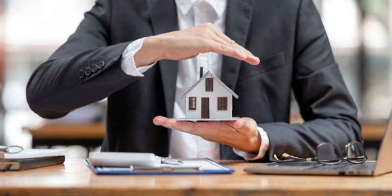 Home Insurance When Selling a House in [market_city]