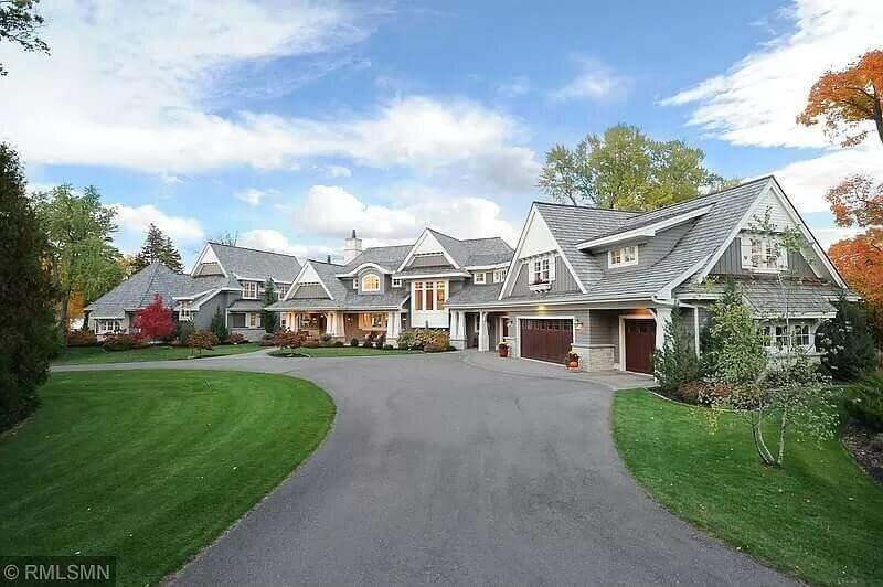2515 Cedar Point Dr, Wayzata, MN 55391