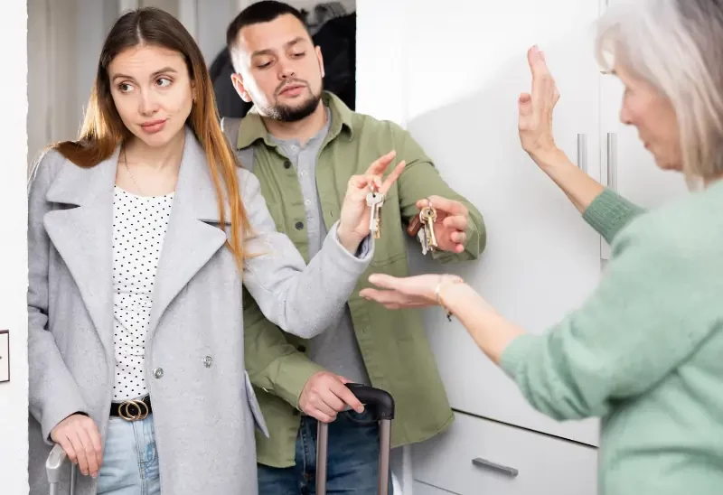 Does a Tenant Have Rights If a Landlord Sells a Property With No Lease In Minnesota