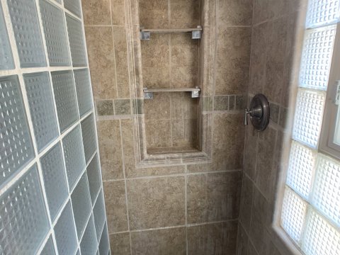 Cool Shower full tile