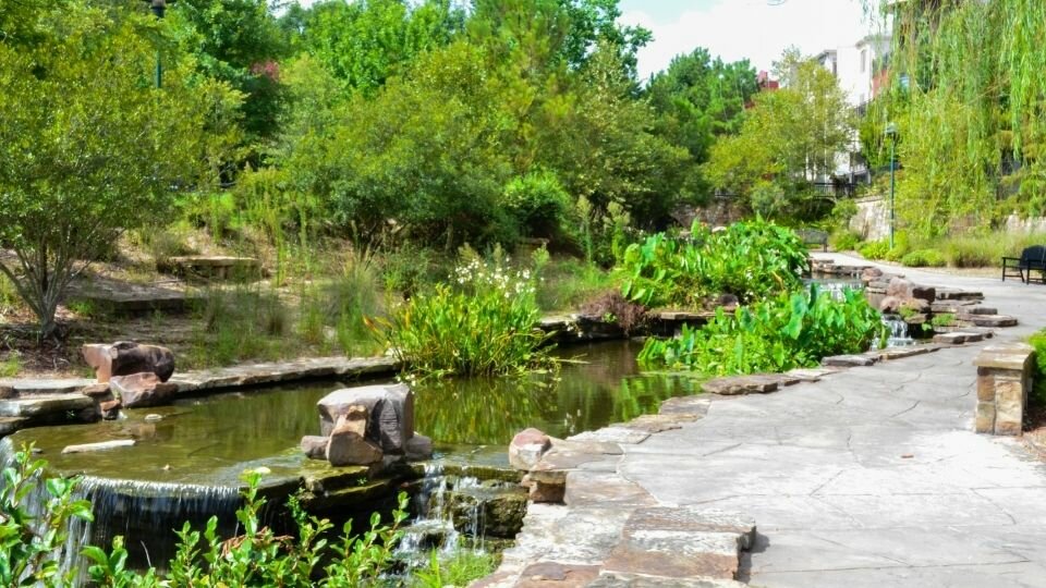 lake woodlands waterway