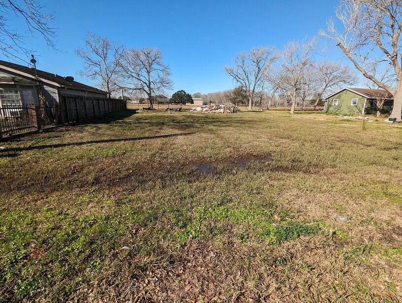we buy vacant lots