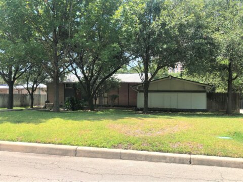 122 Downing Dr - Hot Wholesale Deal in San Antonio, TX