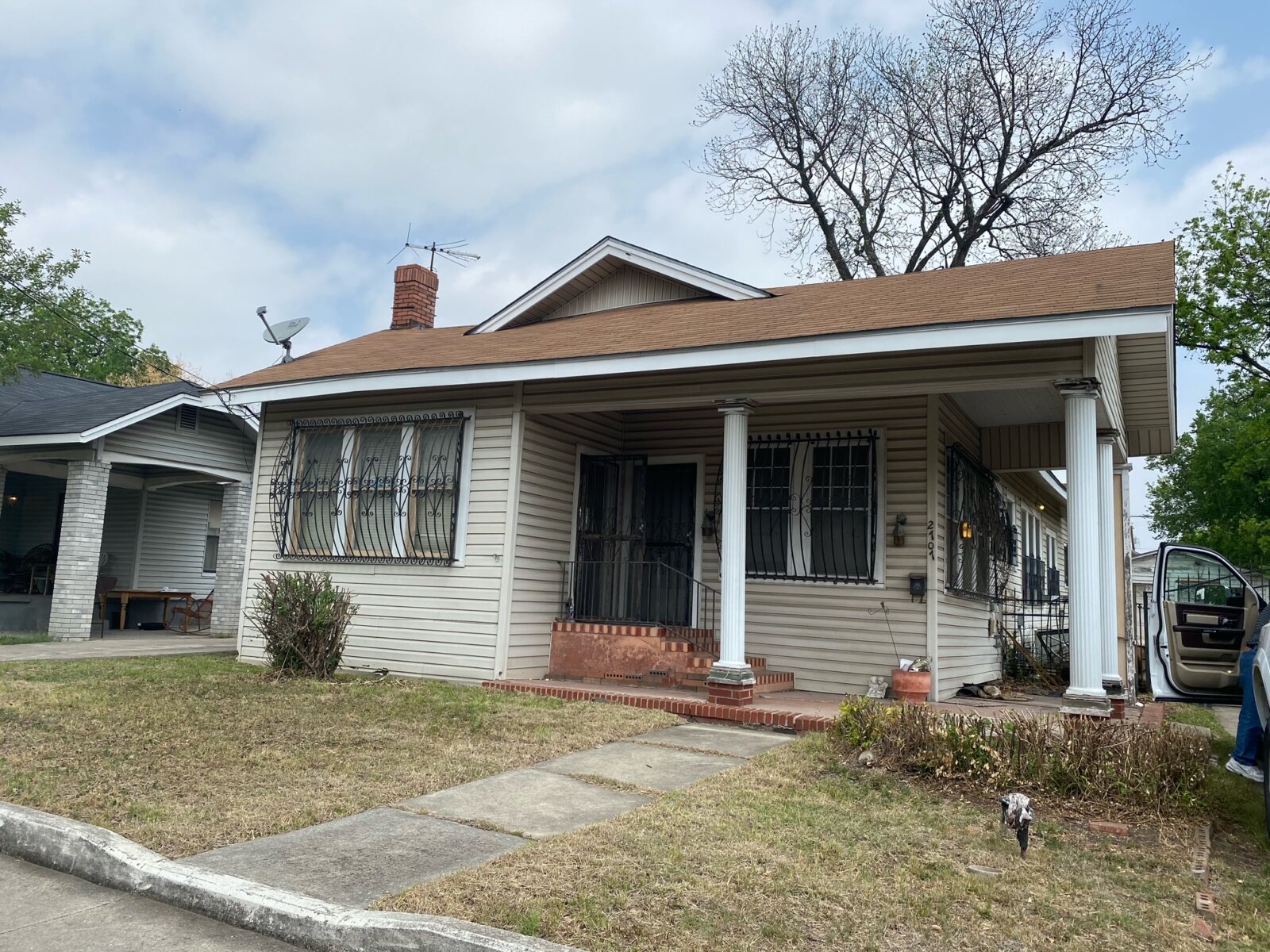2707 Buena Vista St | HOT Wholesale Deal