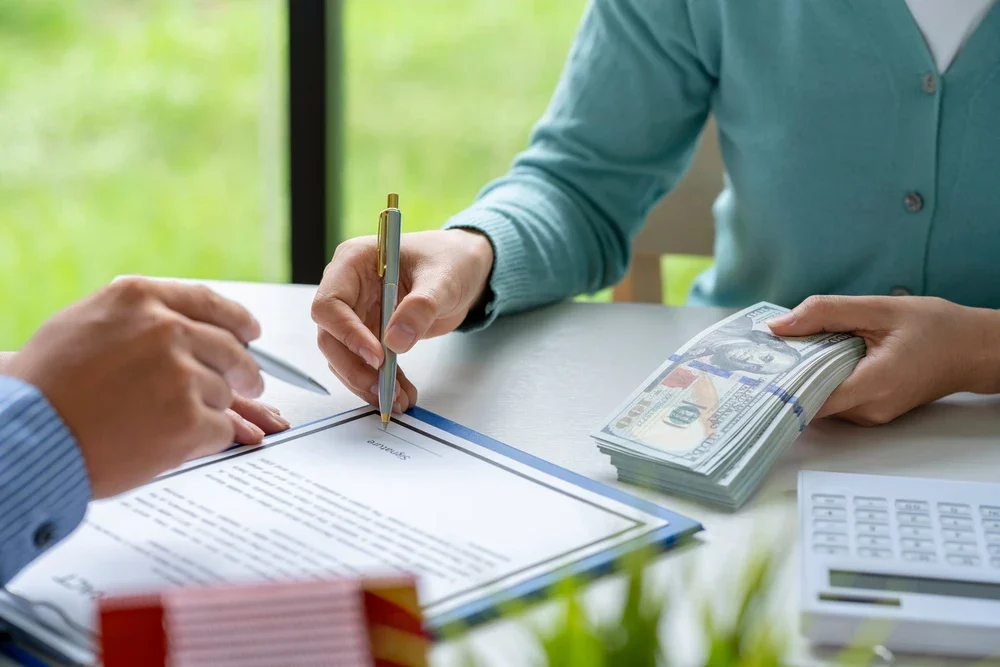 Sell house before foreclosure