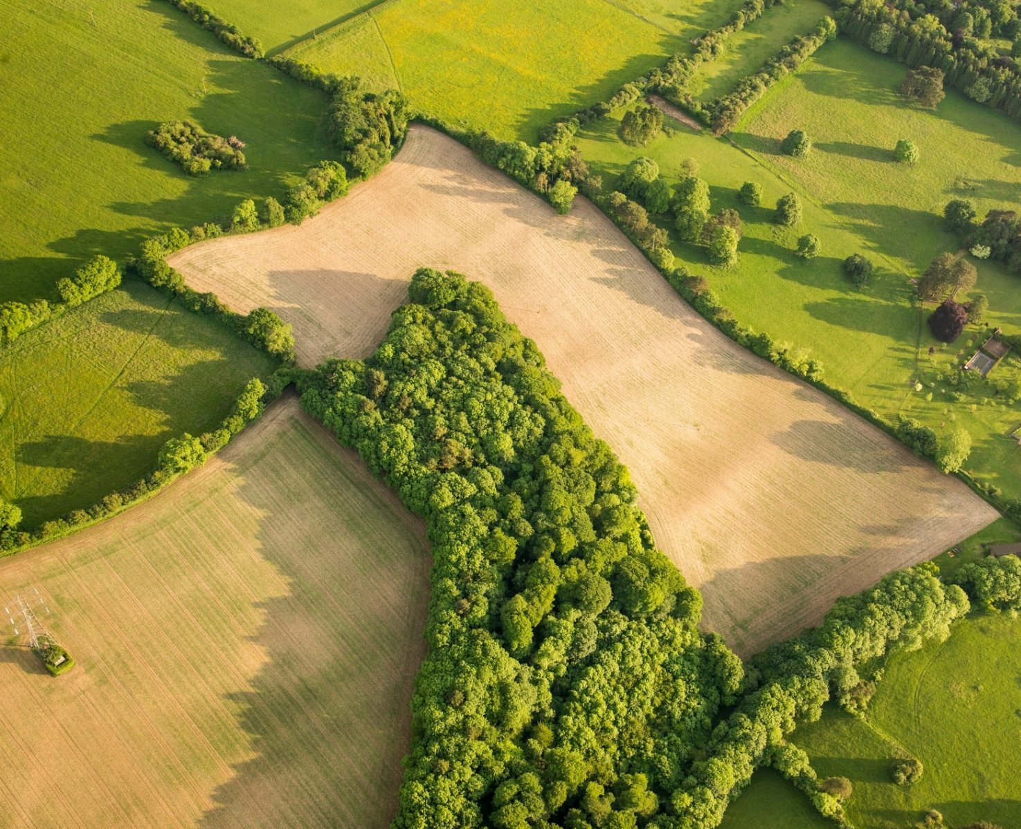 How much does land cost per acre in Virginia?