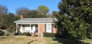 We Buy Houses Charlotte NC like this picture of 1913 Optimist Lane, in Charlotte.