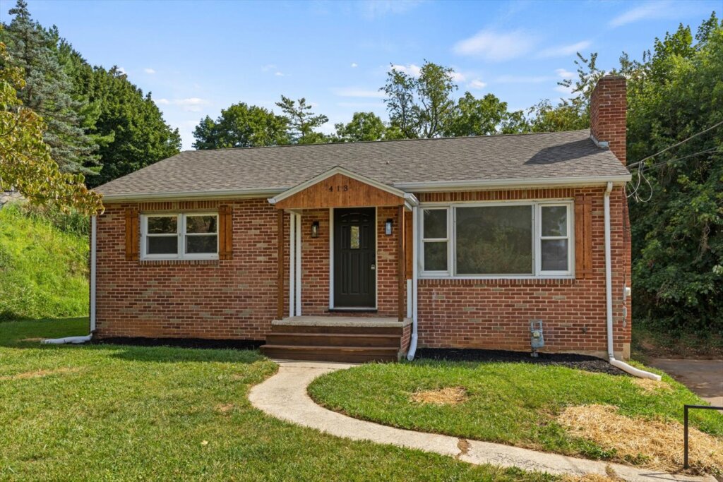 413 Chancellor Rd, York, PA Home