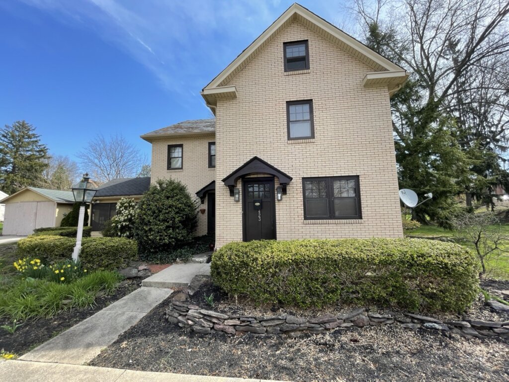 We buy houses fast Ambler