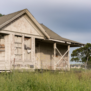 How to obtain ownership of abandoned property In Los Angeles