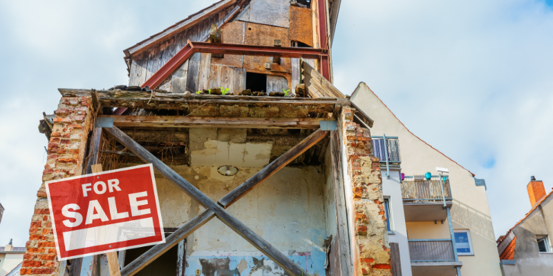 Selling a Condemned House Los Angeles
