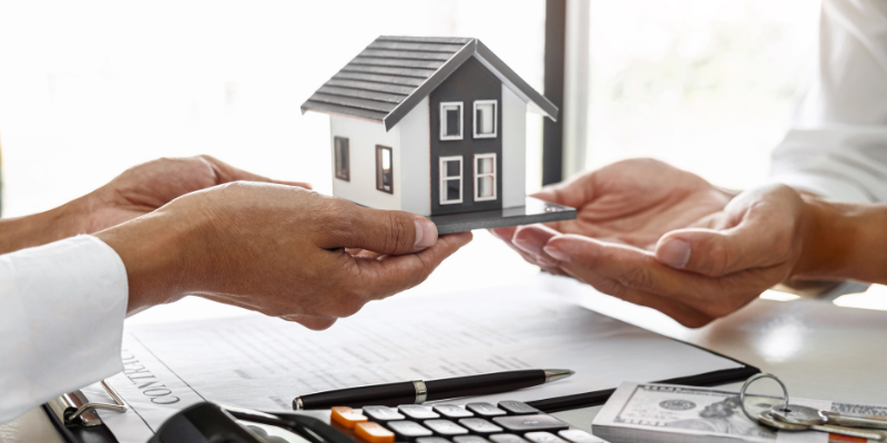 Selling a House With a Lien In California