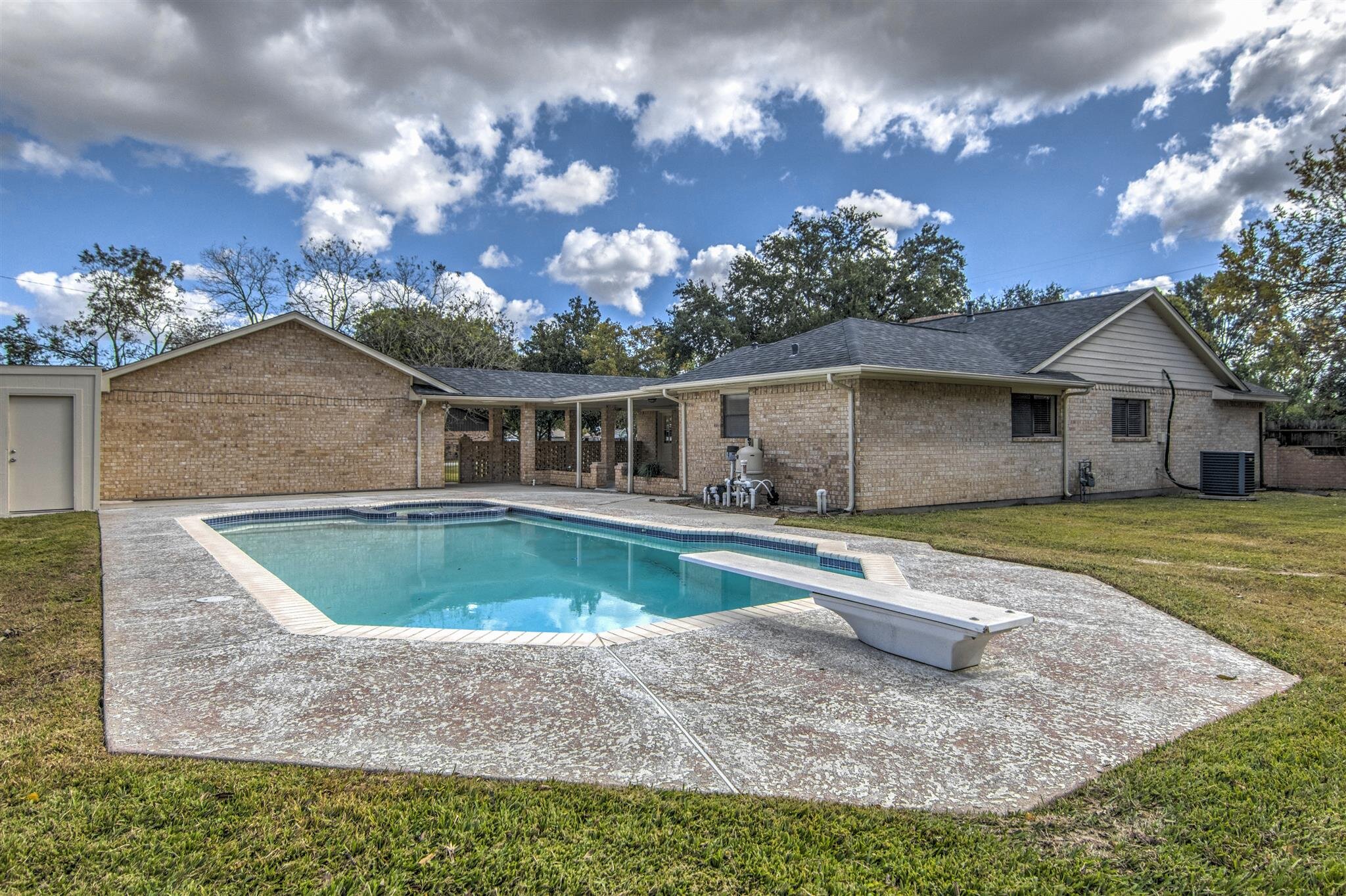 sell my La Porte house fast