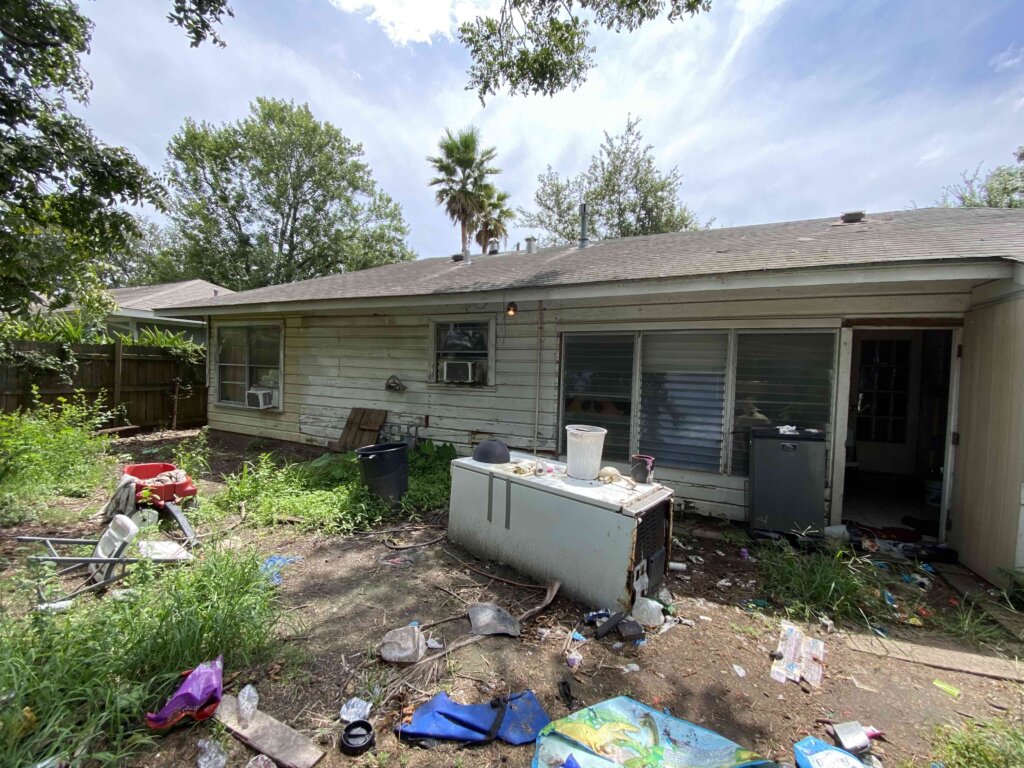 we buy ugly houses in Dickinson