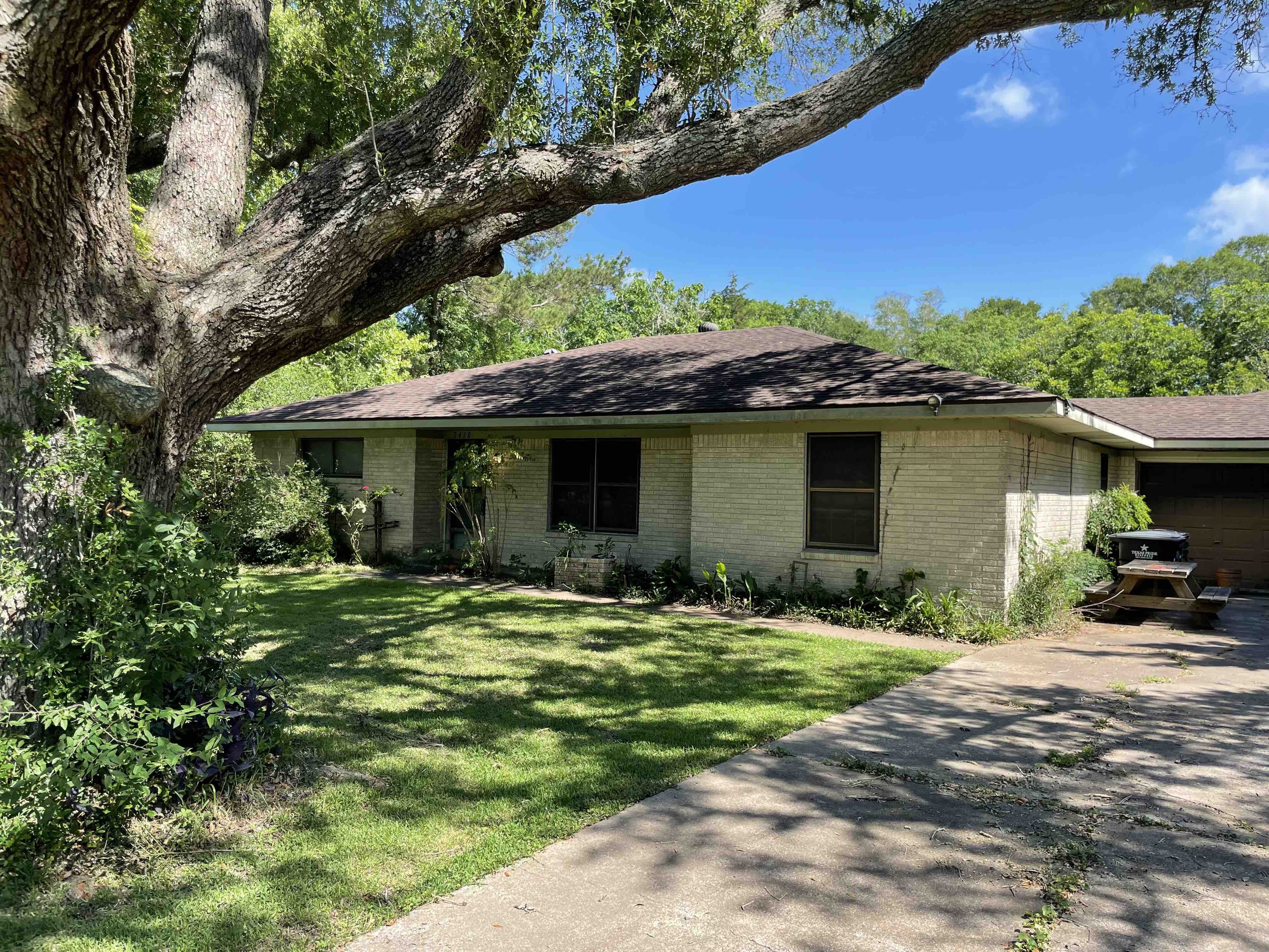 sell my house fast Angelton