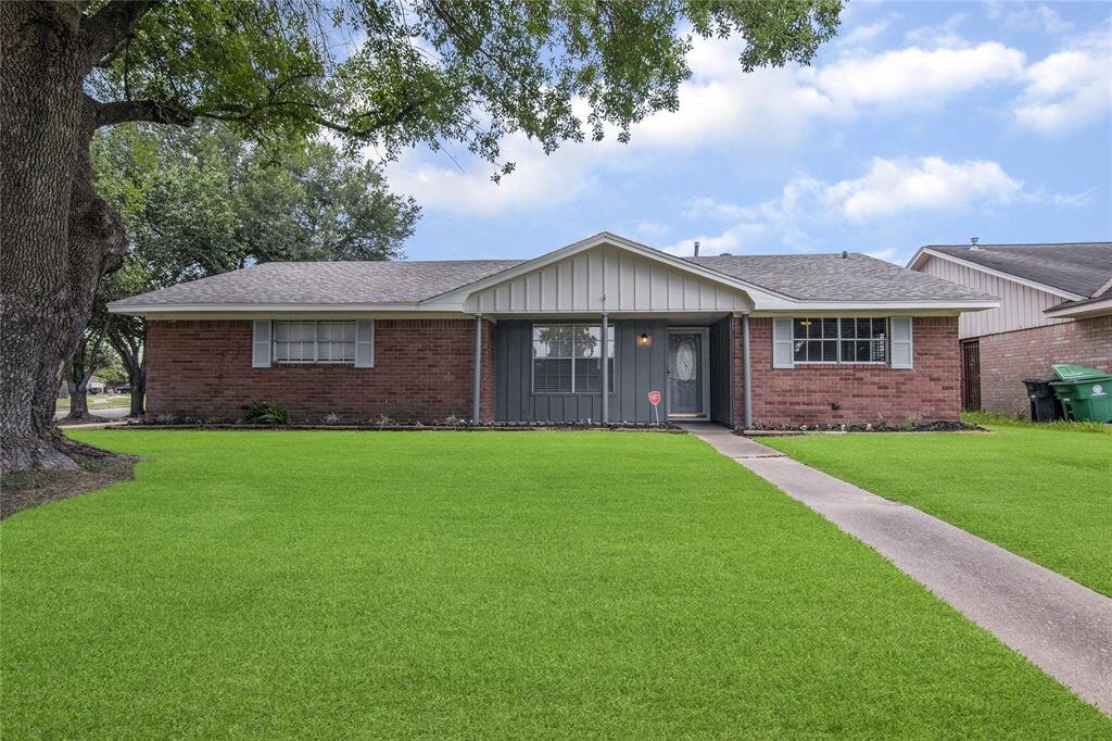 Caribbean Ln Houston Home