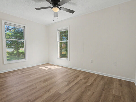 Flex room with hardwood-style floors in Cowpens, SC home