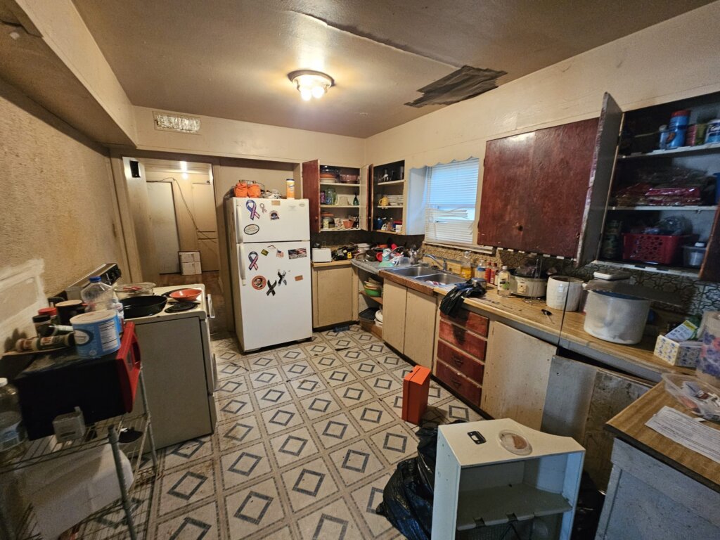 We Buy Broken Houses In New Home