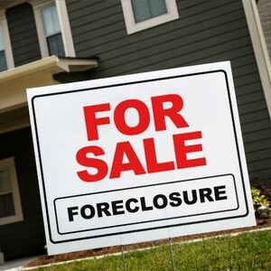 How to Sell a House Under Foreclosure in Illinois