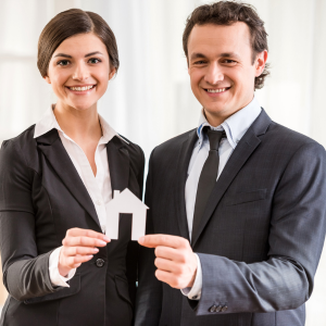 What Does a Realtor Charge to Sell a Home in Illinois